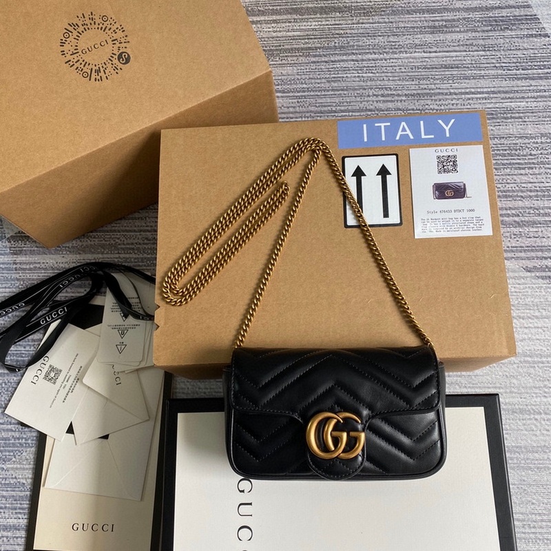 Gucci Handbags 116